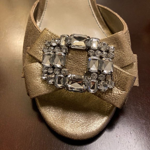 BETSEY JOHNSON TAUPE METALLIC HEELS-8.5M 🔥 - Picture 3 of 8